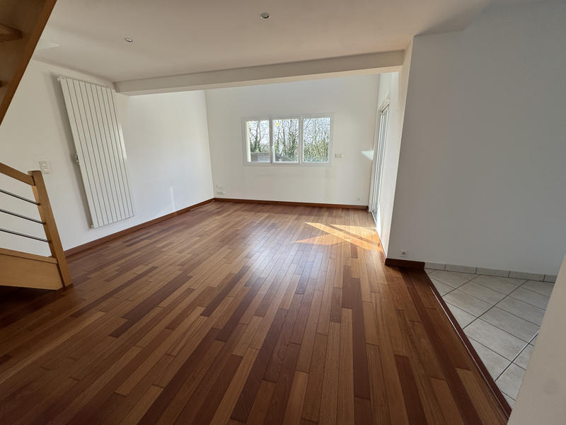 Maison - 156 m² - 8 pièces