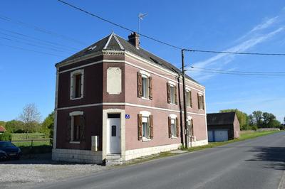 Maison - 186 m² - 3 pièces