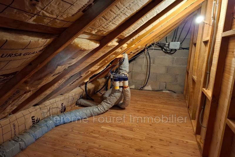 Maison traditionnelle - 147 m² - 6 pièces