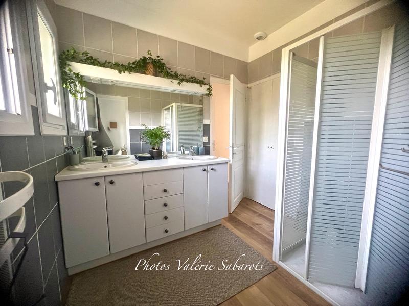 Maison traditionnelle - 100 m² - 5 pièces