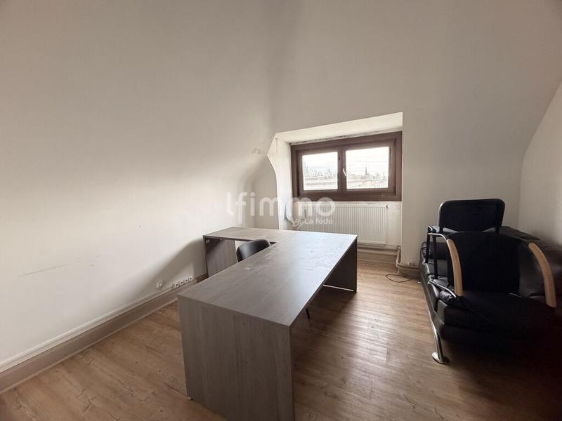 Maison - 239 m² - 12 pièces