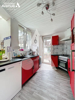 Maison - 86 m² - 4 pièces