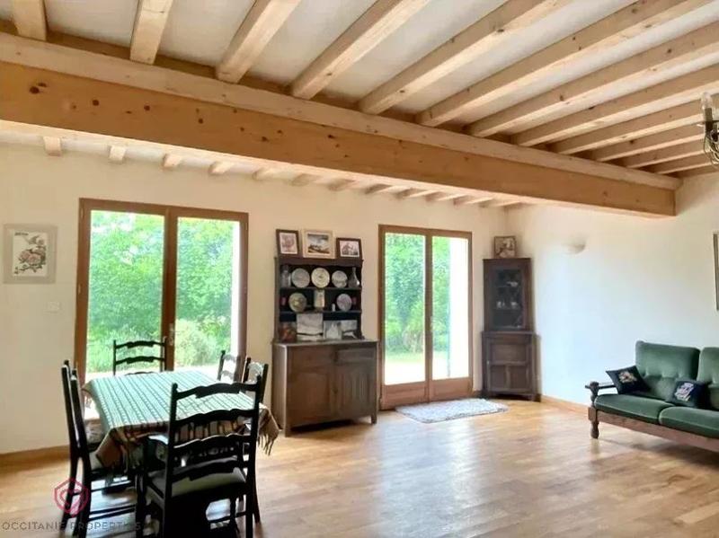 Maison - 150 m² - 5 pièces