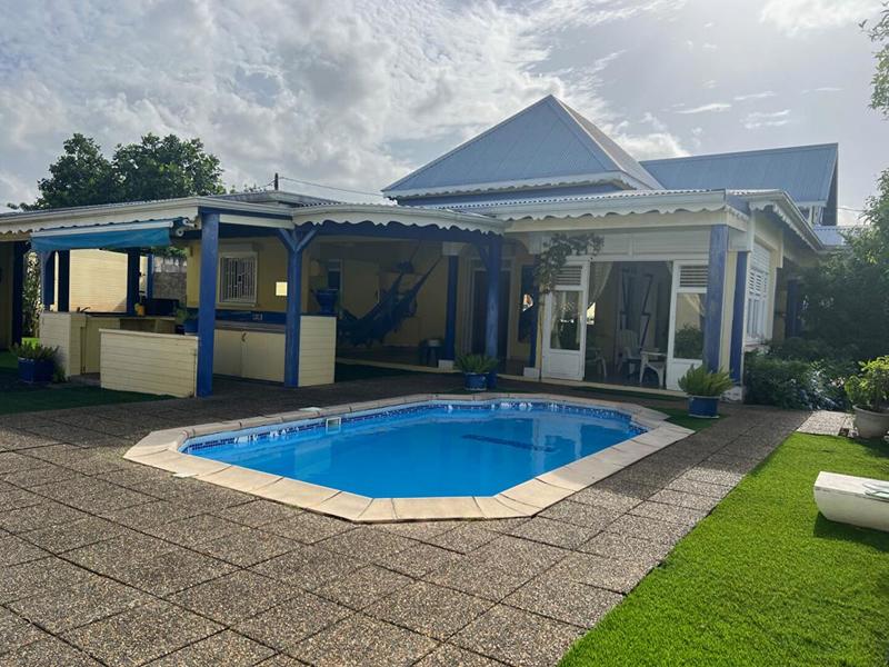 Maison - 120 m² - 5 pièces