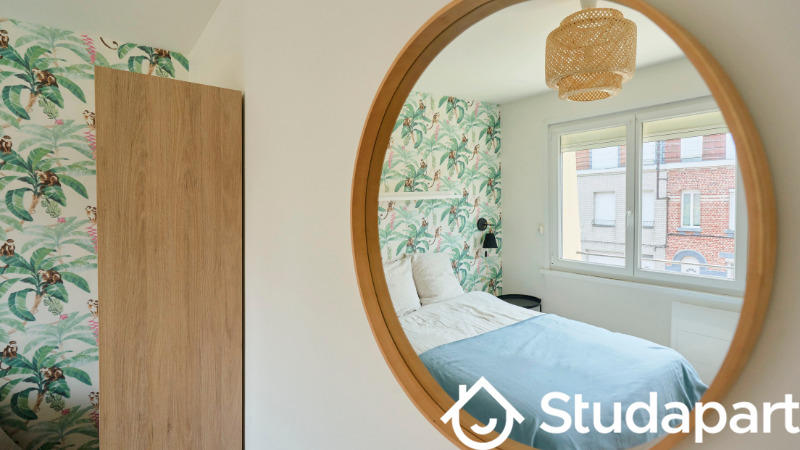 Chambre - 120 m² - 1 pièce