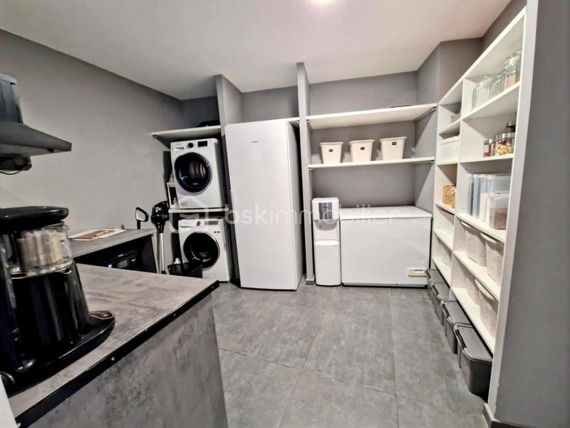 Maison - 178 m² - 6 pièces