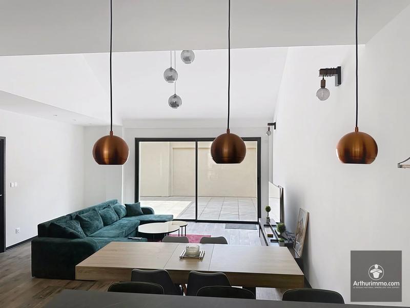 Appartement - 100 m² - 4 pièces