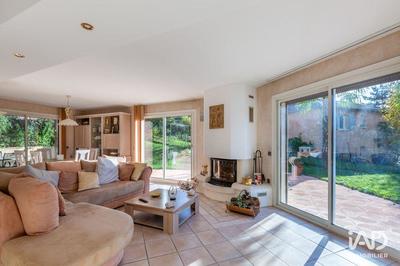 Maison - 160 m² - 5 pièces