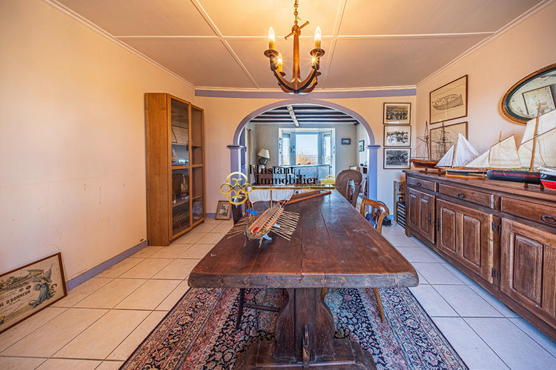 Maison - 167 m² - 7 pièces