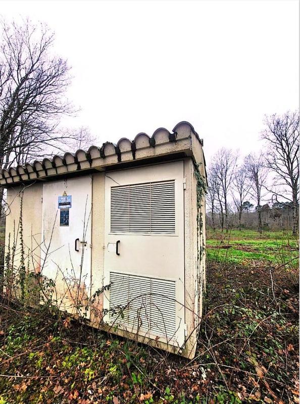 Terrain - 31 811 m²