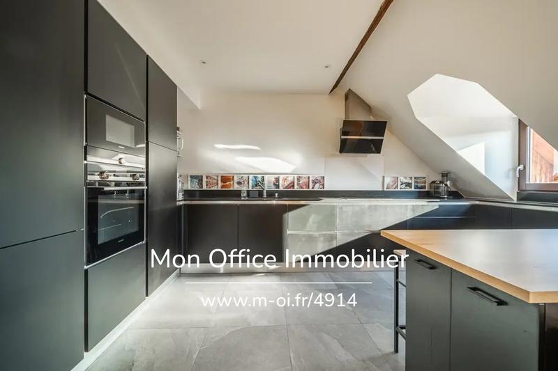 Appartement - 139 m² - 5 pièces