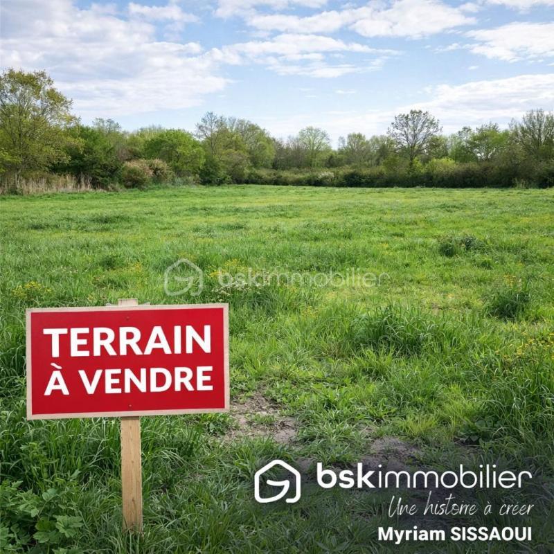 Terrain - 2 500 m²