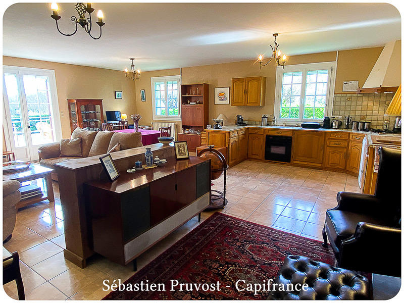 Maison - 102 m² - 5 pièces