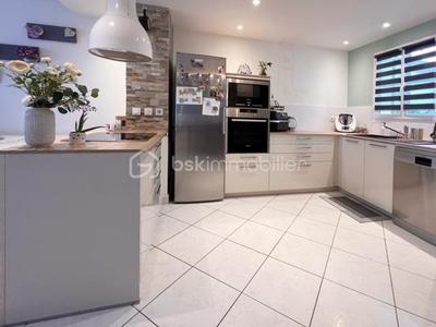 Maison - 85 m² - 5 pièces