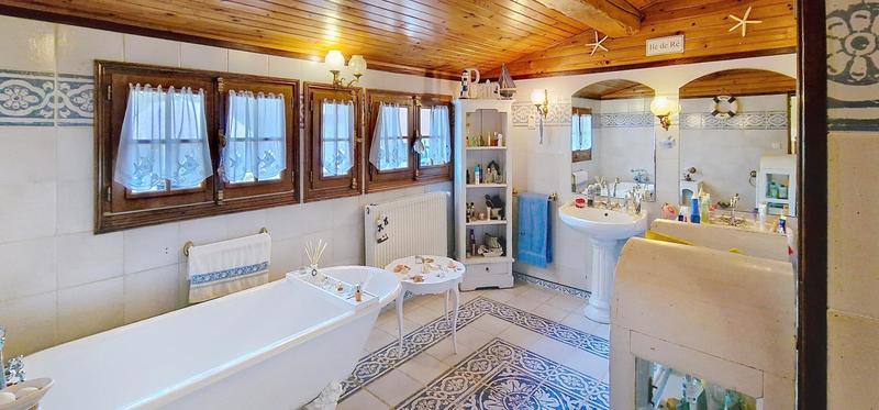 Maison - 115 m² - 4 pièces