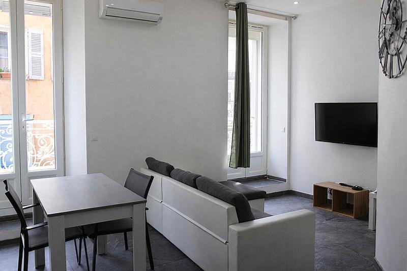 Appartement - 80 m² - 4 pièces