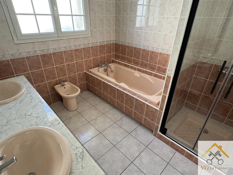 Maison - 152 m² - 5 pièces