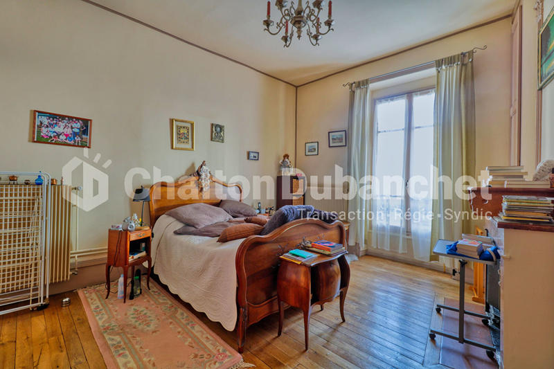 Appartement - 165 m² - 5 pièces