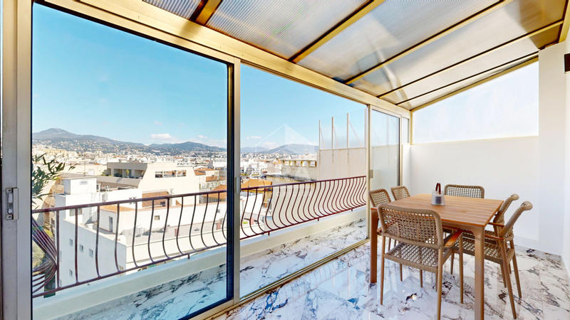 Appartement - 79 m² - 3 pièces