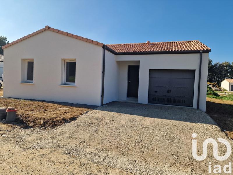 Maison - 88 m² - 4 pièces