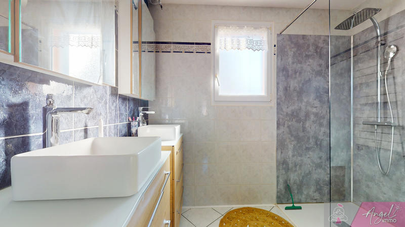 Maison - 165 m² - 7 pièces