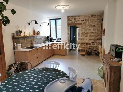 Maison bourgeoise - 140 m² - 6 pièces