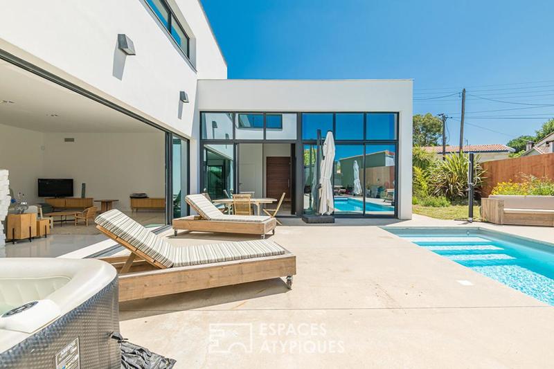 Maison d'architecte - 252 m² - 6 pièces