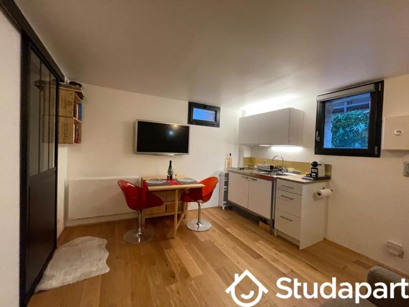 Chambre - 16 m² - 1 pièce