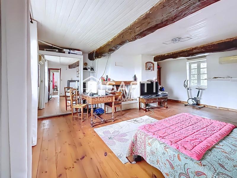 Maison - 198 m² - 6 pièces