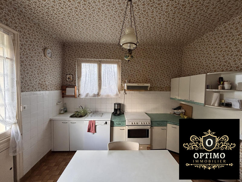 Maison traditionnelle - 103 m² - 6 pièces