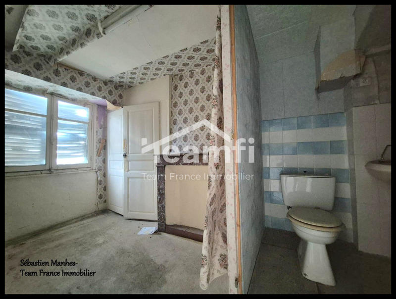 Maison - 100 m² - 8 pièces