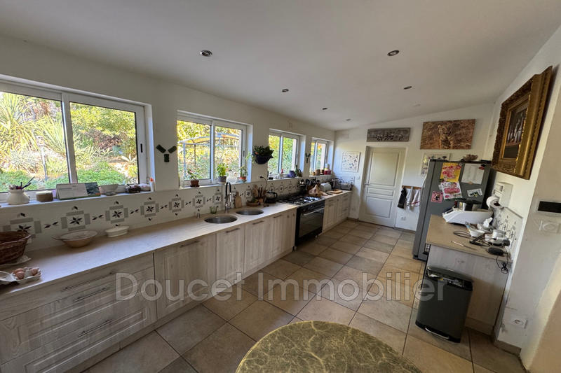 Maison - 430 m² - 15 pièces