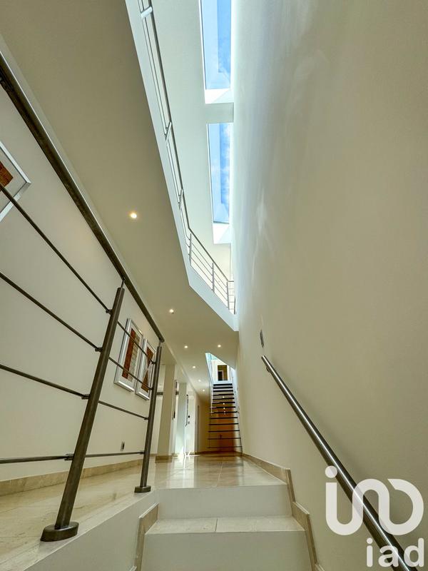 Maison - 510 m² - 7 pièces