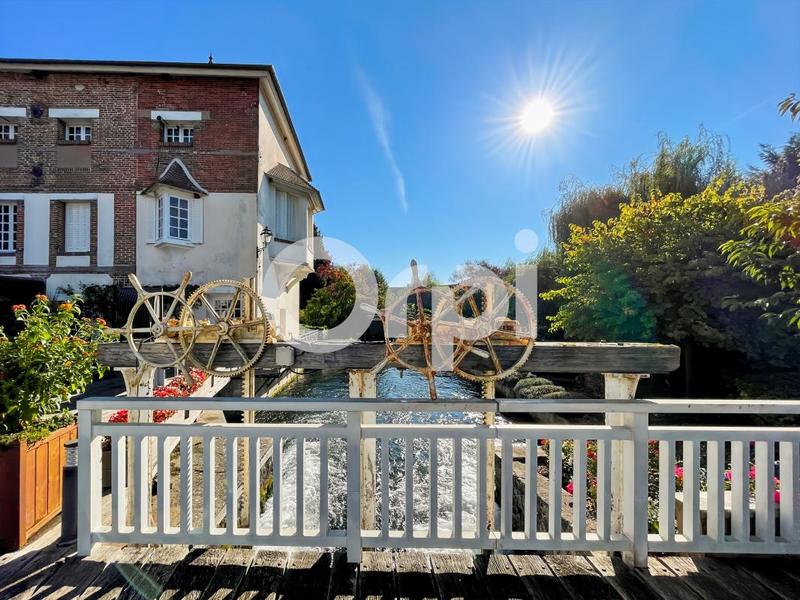 Moulin - 550 m² - 7 pièces