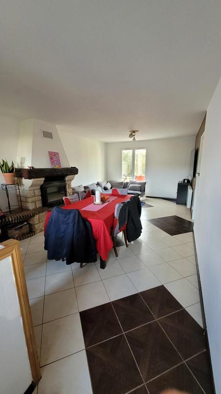Maison - 93 m² - 5 pièces