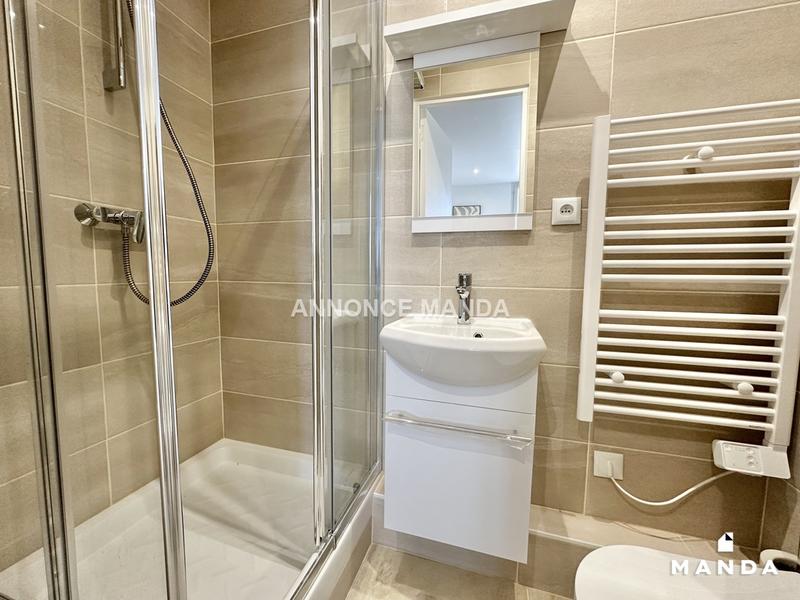 Studio - 15 m² - 1 pièce