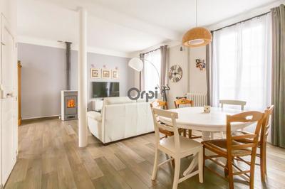 Maison - 105 m² - 4 pièces