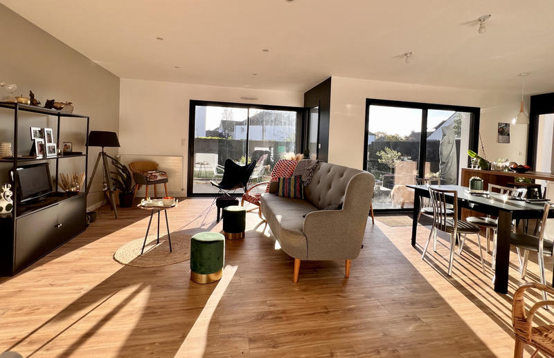 Maison - 100 m² - 5 pièces