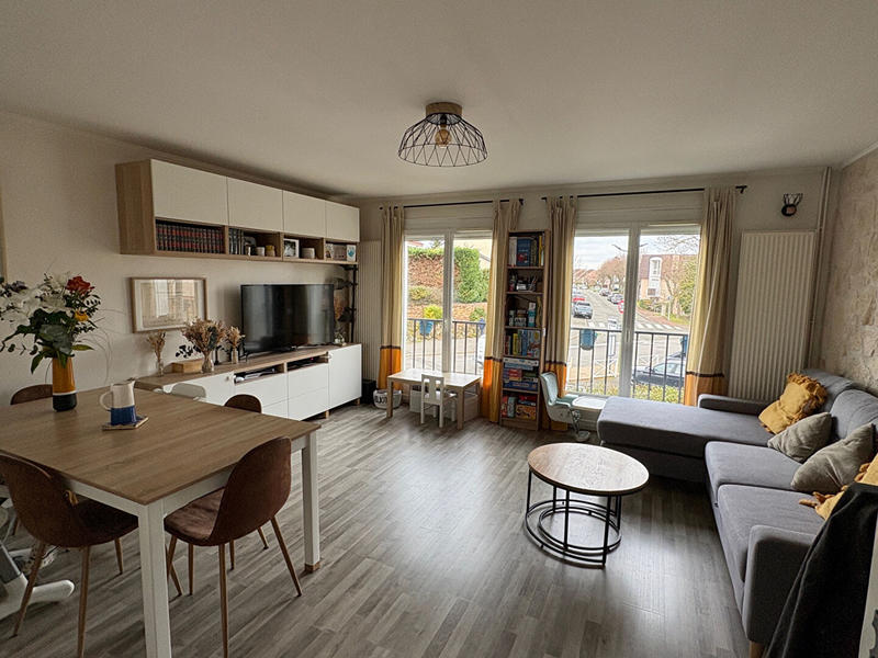 Maison - 85 m² - 5 pièces