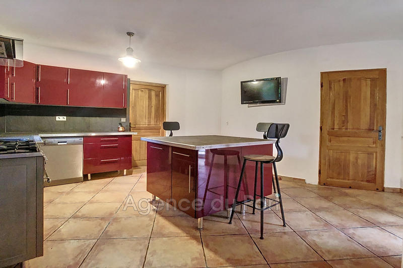 Maison - 188 m² - 4 pièces