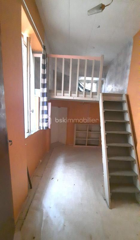 Immeuble - 96 m² - 6 pièces