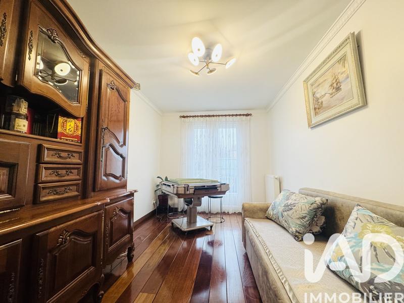 Maison - 206 m² - 9 pièces