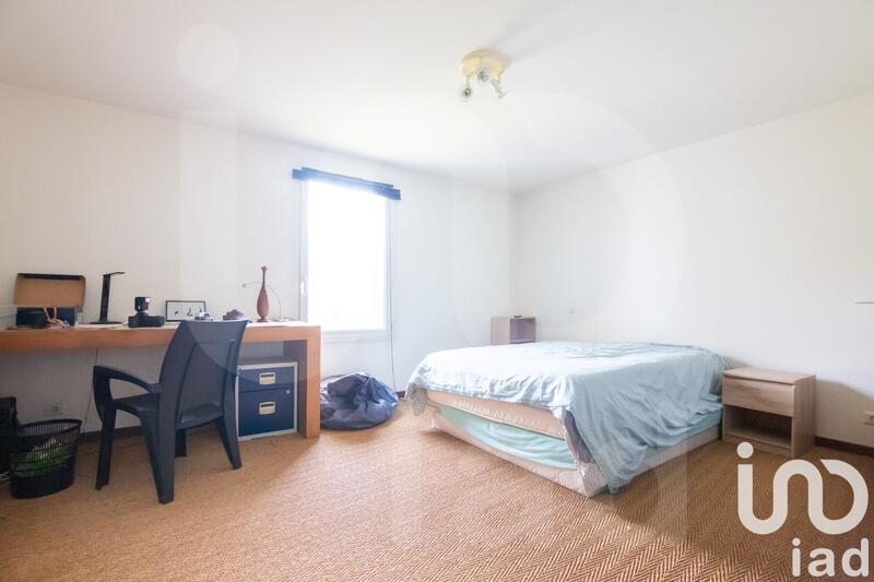 Maison - 241 m² - 6 pièces