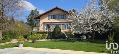 Maison - 205 m² - 8 pièces