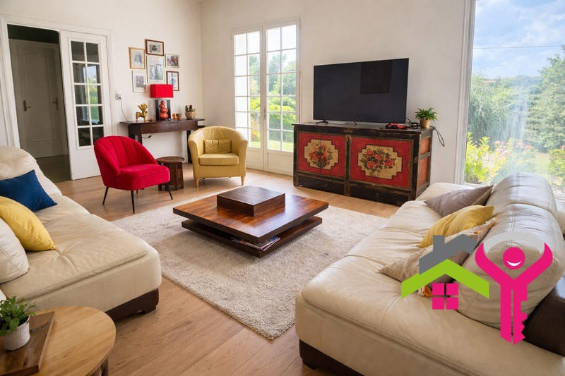 Maison - 250 m² - 7 pièces