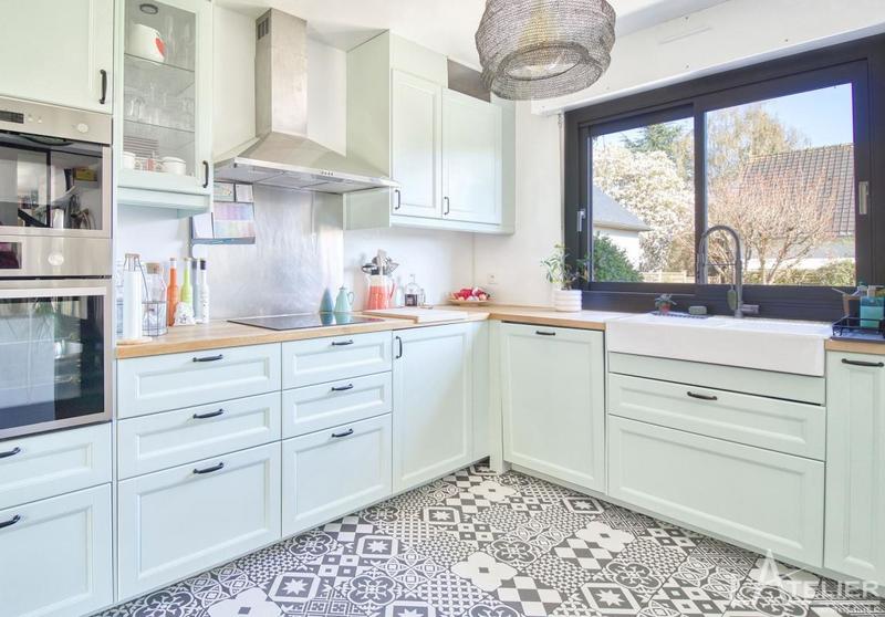 Maison - 204 m² - 8 pièces