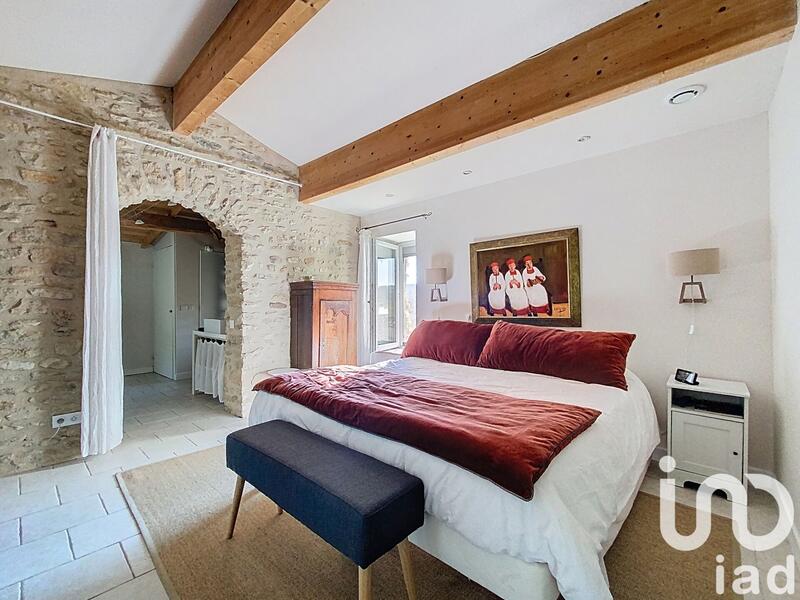 Maison - 435 m² - 20 pièces