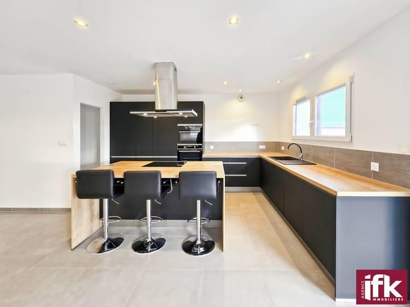 Maison - 142 m² - 5 pièces