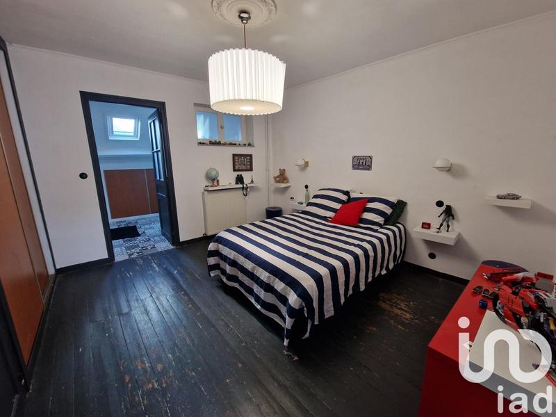 Maison - 205 m² - 9 pièces