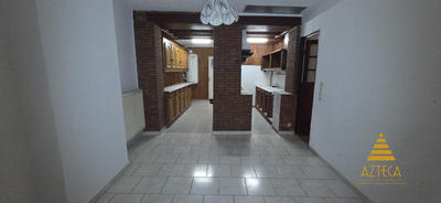 Maison - 96 m² - 5 pièces